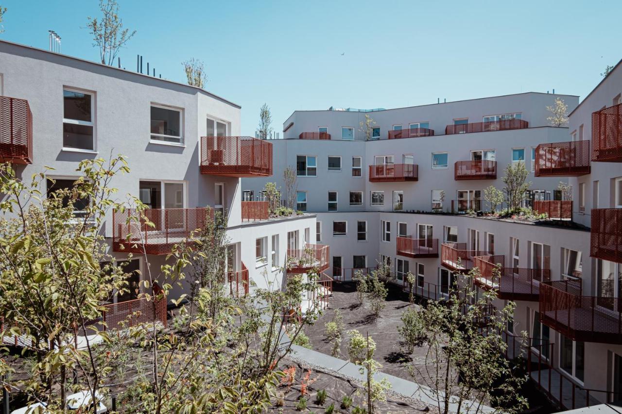 Homewell Apartments Game And Movie Poznan Exterior photo